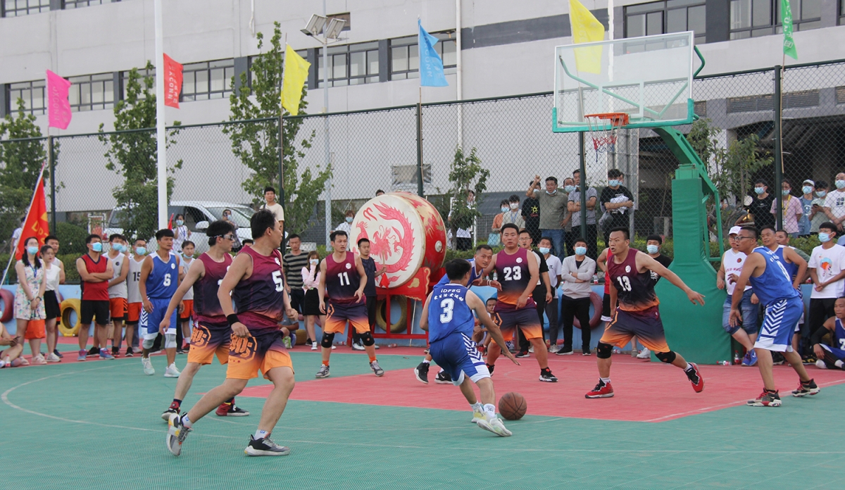 【郑州园区】园区工会举行篮球联谊赛